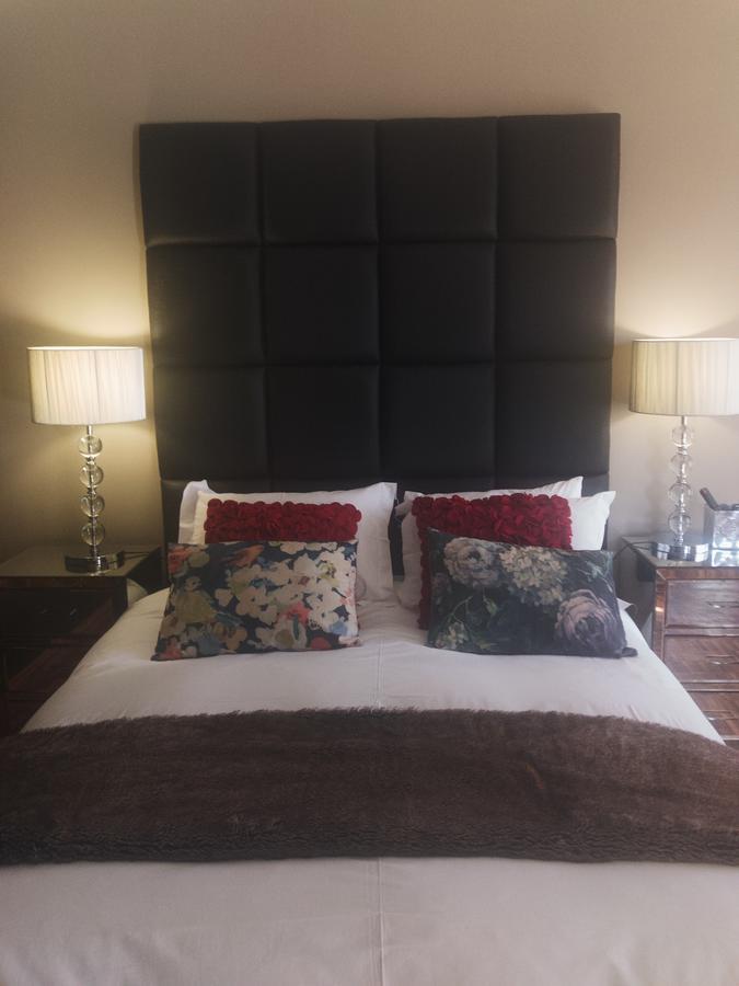 The Hedge Guesthouse Kuruman Ngoại thất bức ảnh